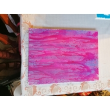 Téglalap festővászonra vizipisztoly technikával lőtt, rózsaszín csoda.