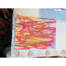 Téglalap festővászonra festett,vizipisztollyal lőt piros és sárga festékkel. 