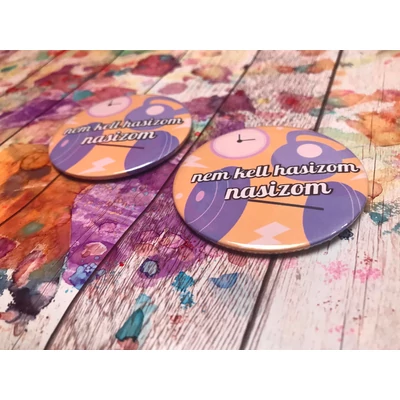 Nem kell hasizom nasizom a szöveg rajta háttérben két darab súlyzó és egy óra. Köszönet : https://www.flaticon.com/authors/stickers 